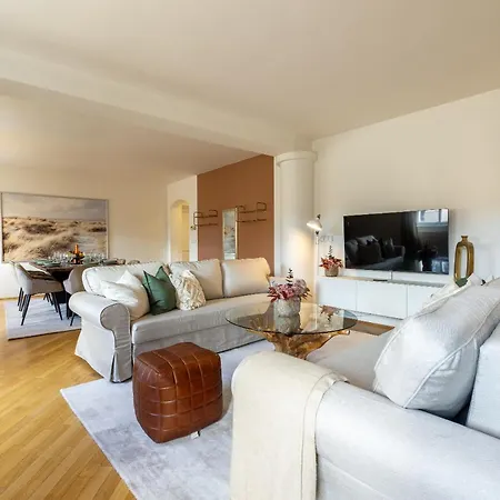Appartamento Luxury Retreat By Charles Bridge Praga