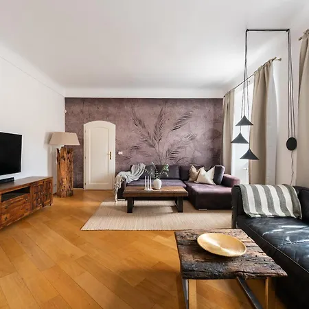 Luxury Retreat By Charles Bridge Praga