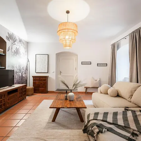 Luxury Retreat By Charles Bridge Praga