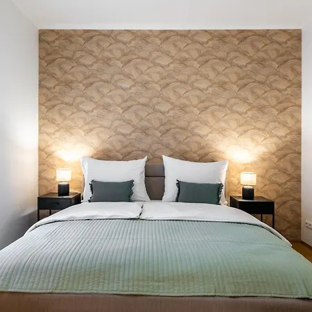 Luxury Retreat By Charles Bridge Appartamento
