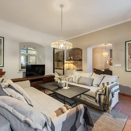 Luxury Retreat By Charles Bridge Appartamento *