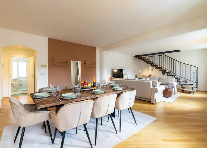 Luxury Retreat By Charles Bridge Praha