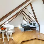Διαμέρισμα Luxury Retreat Near Charles Bridge By Easybnb Premium *