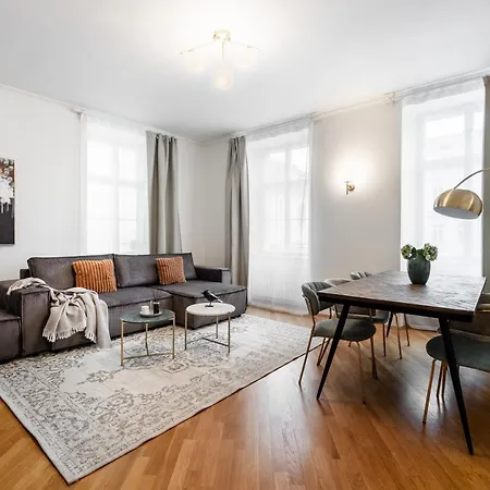 Luxury Retreat Near Charles Bridge By Easybnb Premium