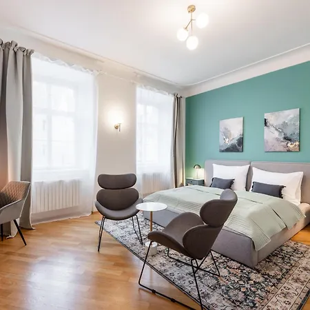 Luxury Retreat Near Charles Bridge By Easybnb Premium *