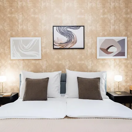 Luxury Retreat By Charles Bridge Apartmán