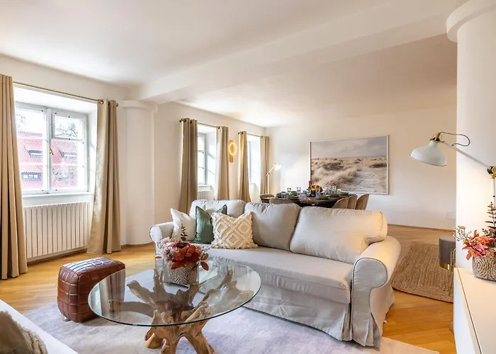 Luxury Retreat By Charles Bridge Appartement
