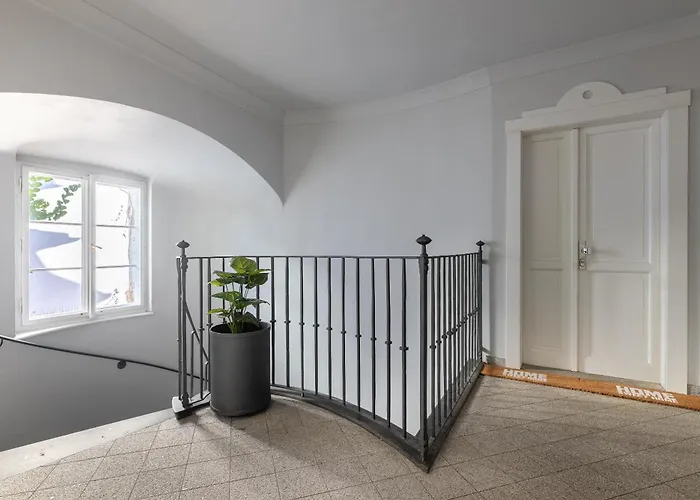 Luxury Retreat By Charles Bridge *