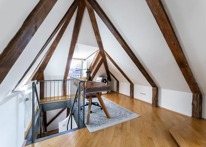 Luxury Retreat By Charles Bridge Appartement *