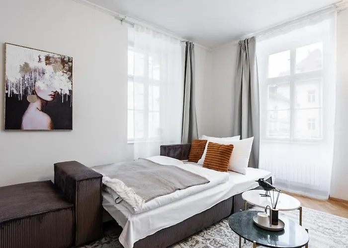 Luxury Retreat By Charles Bridge Praag