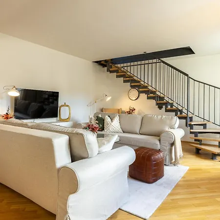 Luxury Retreat By Charles Bridge アパート プラハ
