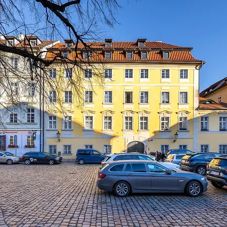 Luxury Retreat By Charles Bridge * プラハ
