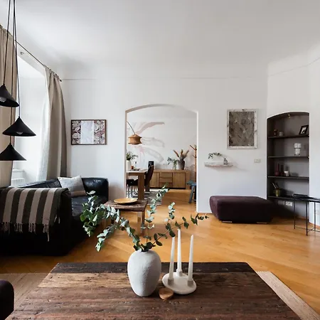 Luxury Retreat By Charles Bridge アパート