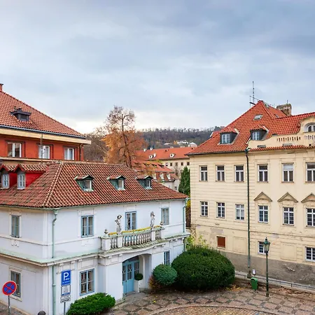 アパート Luxury Retreat By Charles Bridge プラハ
