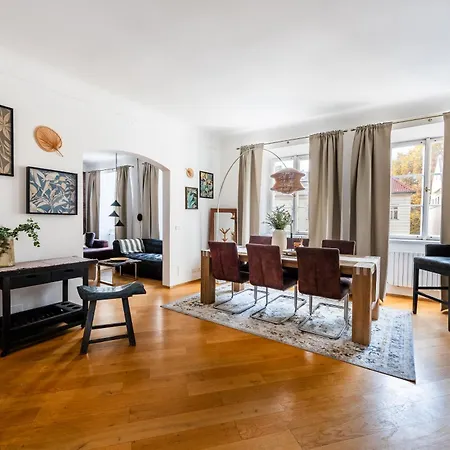 Luxury Retreat Near Charles Bridge By Easybnb Premium *